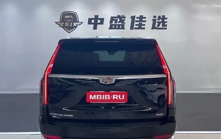 Cadillac Escalade V, 2022 год, 8 499 000 рублей, 4 фотография