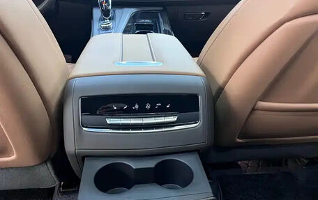 Cadillac Escalade V, 2022 год, 8 499 000 рублей, 17 фотография