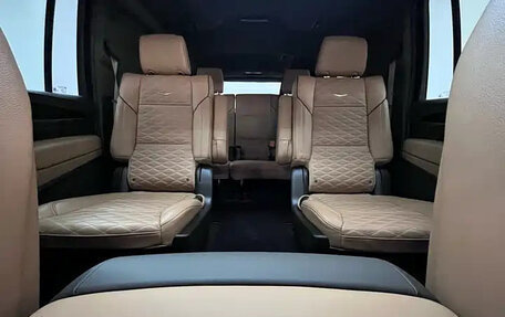 Cadillac Escalade V, 2022 год, 8 499 000 рублей, 16 фотография