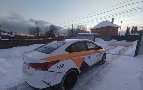 Hyundai Solaris II рестайлинг, 2021 год, 1 000 000 рублей, 8 фотография