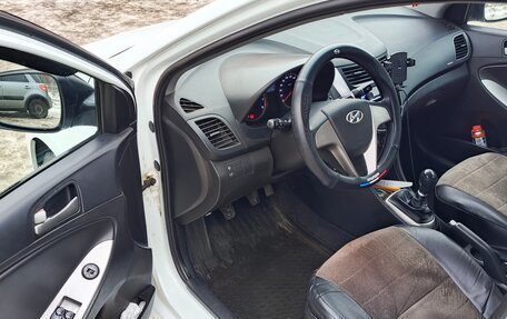 Hyundai Solaris II рестайлинг, 2016 год, 980 000 рублей, 7 фотография