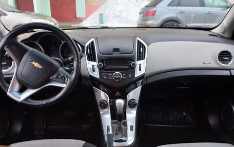 Chevrolet Cruze II, 2013 год, 850 000 рублей, 5 фотография
