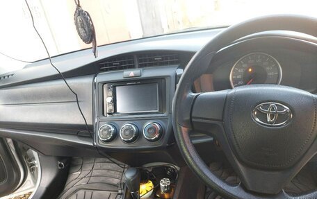 Toyota Corolla, 2018 год, 1 090 000 рублей, 4 фотография