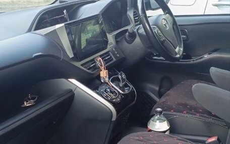 Toyota Voxy III, 2018 год, 2 350 000 рублей, 6 фотография