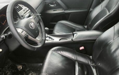 Toyota Avensis III рестайлинг, 2011 год, 1 050 000 рублей, 5 фотография