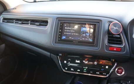 Honda Vezel, 2014 год, 1 500 000 рублей, 24 фотография