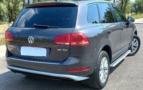 Volkswagen Touareg III, 2010 год, 2 000 000 рублей, 4 фотография
