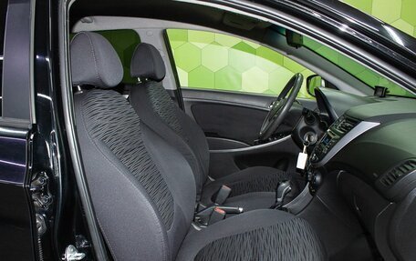 Hyundai Solaris II рестайлинг, 2015 год, 1 000 000 рублей, 11 фотография