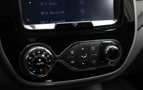 Renault Kaptur I рестайлинг, 2019 год, 1 799 000 рублей, 14 фотография