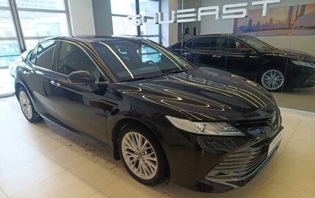 Toyota Camry, 2019 год, 3 010 000 рублей, 3 фотография