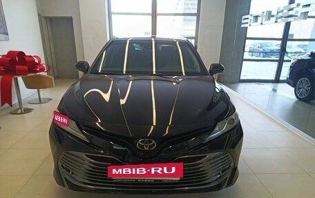 Toyota Camry, 2019 год, 3 010 000 рублей, 2 фотография