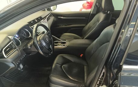 Toyota Camry, 2019 год, 3 010 000 рублей, 13 фотография