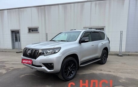 Toyota Land Cruiser Prado 150 рестайлинг 2, 2021 год, 7 500 000 рублей, 1 фотография