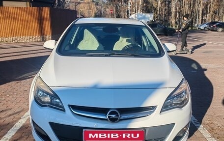 Opel Astra J, 2012 год, 550 000 рублей, 1 фотография