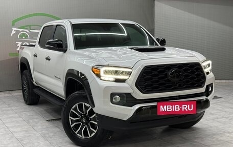 Toyota Tacoma III, 2022 год, 5 800 000 рублей, 1 фотография