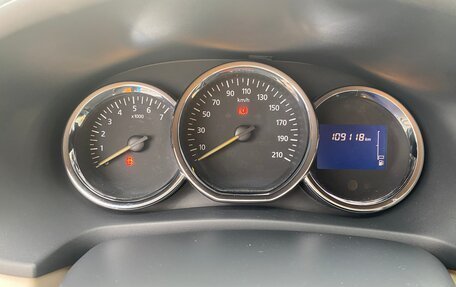 Renault Logan II, 2015 год, 520 000 рублей, 9 фотография