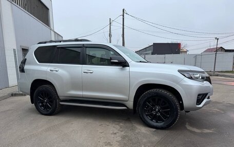Toyota Land Cruiser Prado 150 рестайлинг 2, 2021 год, 7 500 000 рублей, 5 фотография