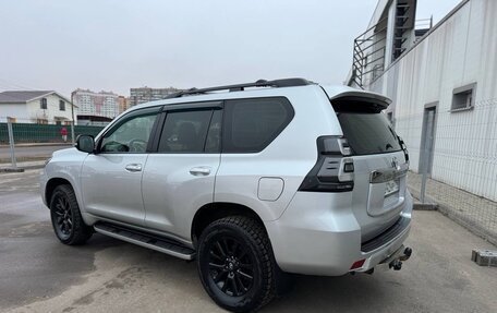 Toyota Land Cruiser Prado 150 рестайлинг 2, 2021 год, 7 500 000 рублей, 2 фотография
