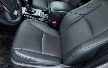 Toyota Land Cruiser Prado 150 рестайлинг 2, 2021 год, 7 500 000 рублей, 16 фотография