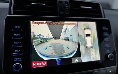 Toyota Land Cruiser Prado 150 рестайлинг 2, 2021 год, 7 500 000 рублей, 12 фотография