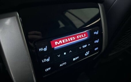 Toyota Land Cruiser Prado 150 рестайлинг 2, 2021 год, 7 500 000 рублей, 18 фотография