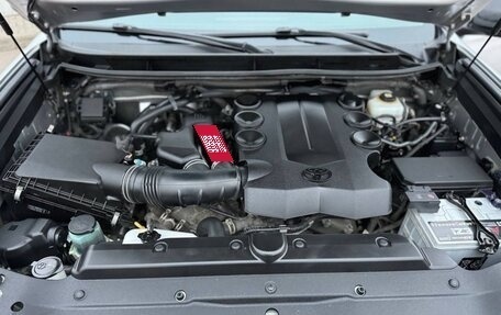 Toyota Land Cruiser Prado 150 рестайлинг 2, 2021 год, 7 500 000 рублей, 17 фотография