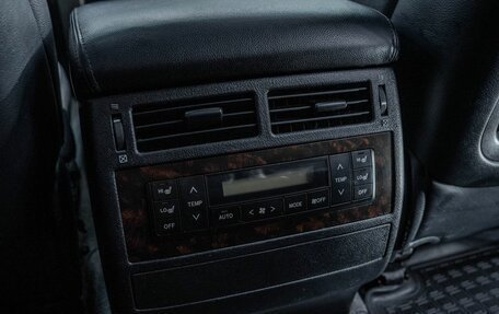 Toyota Land Cruiser 200, 2011 год, 2 943 000 рублей, 28 фотография