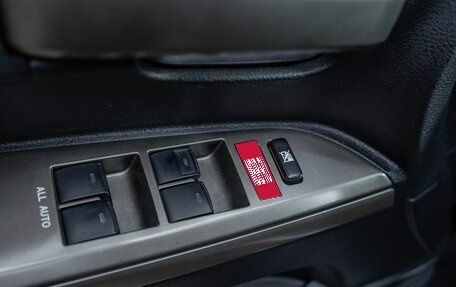 Toyota Land Cruiser 200, 2011 год, 2 943 000 рублей, 29 фотография