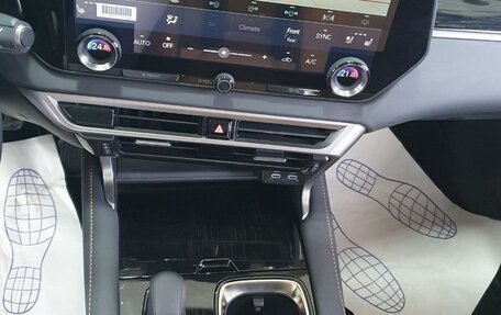 Lexus RX IV рестайлинг, 2025 год, 7 899 000 рублей, 11 фотография