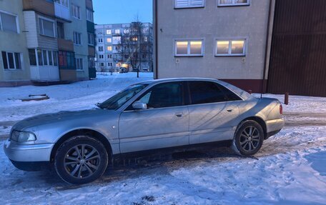 Audi A8, 1998 год, 450 000 рублей, 2 фотография
