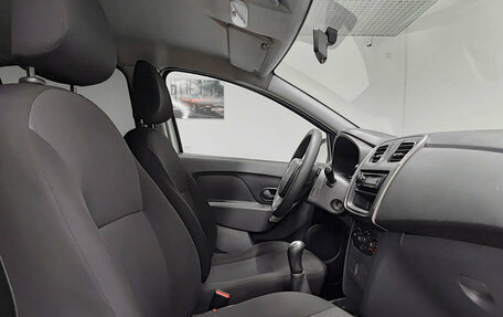 Renault Logan II, 2016 год, 726 000 рублей, 13 фотография