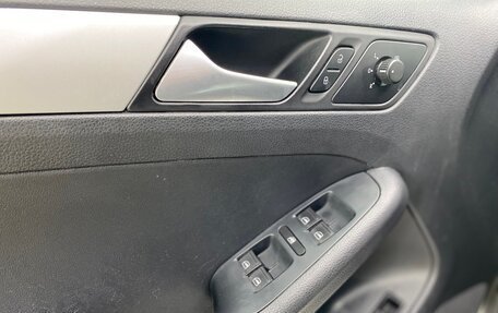 Volkswagen Jetta VI, 2012 год, 1 250 000 рублей, 8 фотография