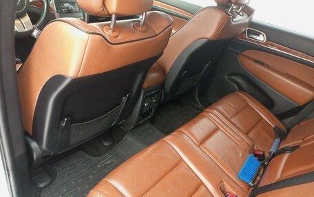 Jeep Grand Cherokee, 2012 год, 1 400 000 рублей, 21 фотография