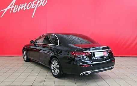 Mercedes-Benz E-Класс, 2021 год, 2 499 000 рублей, 3 фотография