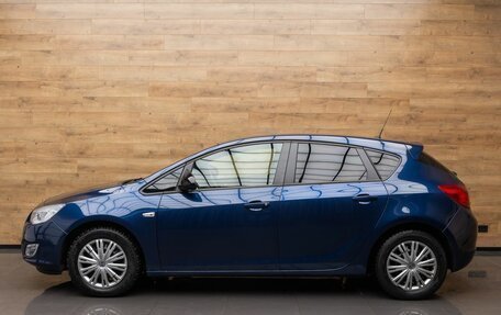 Opel Astra J, 2011 год, 699 000 рублей, 6 фотография