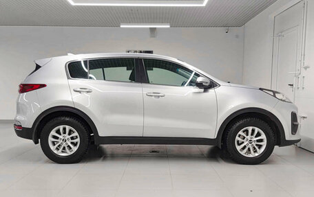 KIA Sportage IV рестайлинг, 2018 год, 2 149 000 рублей, 5 фотография