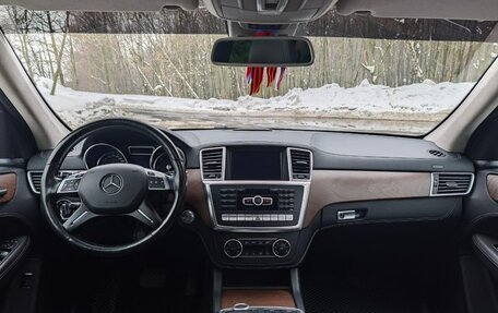 Mercedes-Benz GL-Класс, 2015 год, 3 190 000 рублей, 9 фотография