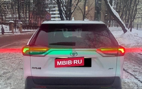 Toyota RAV4, 2020 год, 3 300 000 рублей, 3 фотография