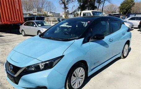 Nissan Leaf II, 2018 год, 1 420 000 рублей, 6 фотография