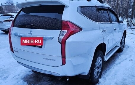 Mitsubishi Pajero Sport III рестайлинг, 2021 год, 3 300 000 рублей, 8 фотография