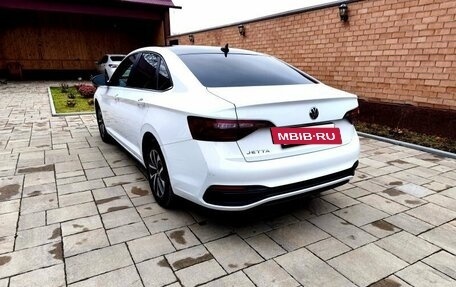 Volkswagen Jetta VII, 2022 год, 1 980 000 рублей, 3 фотография