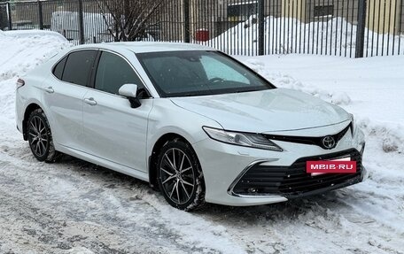 Toyota Camry, 2021 год, 3 250 000 рублей, 4 фотография