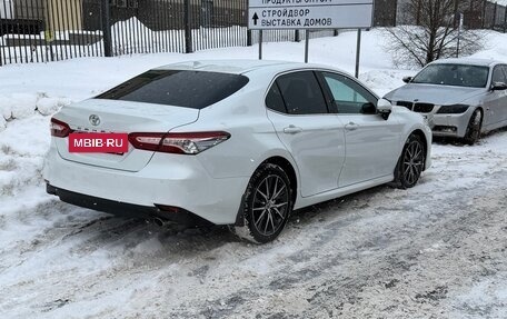 Toyota Camry, 2021 год, 3 250 000 рублей, 3 фотография