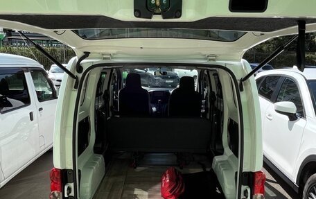 Nissan NV200, 2015 год, 1 350 000 рублей, 7 фотография