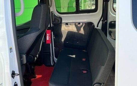 Nissan NV200, 2015 год, 1 350 000 рублей, 12 фотография