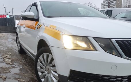 Skoda Octavia, 2018 год, 950 000 рублей, 10 фотография