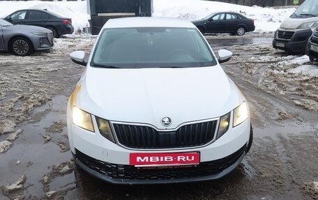 Skoda Octavia, 2018 год, 950 000 рублей, 8 фотография