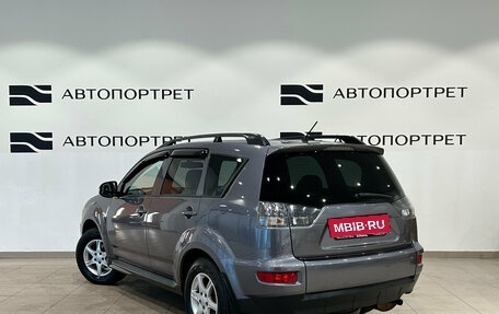 Mitsubishi Outlander III рестайлинг 3, 2011 год, 999 000 рублей, 5 фотография