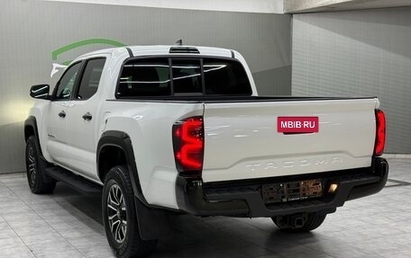 Toyota Tacoma III, 2022 год, 5 800 000 рублей, 4 фотография