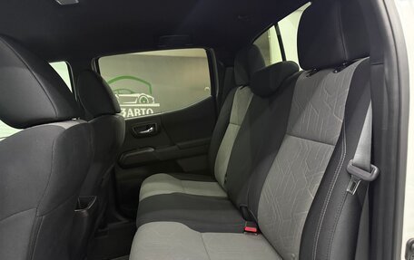 Toyota Tacoma III, 2022 год, 5 800 000 рублей, 17 фотография